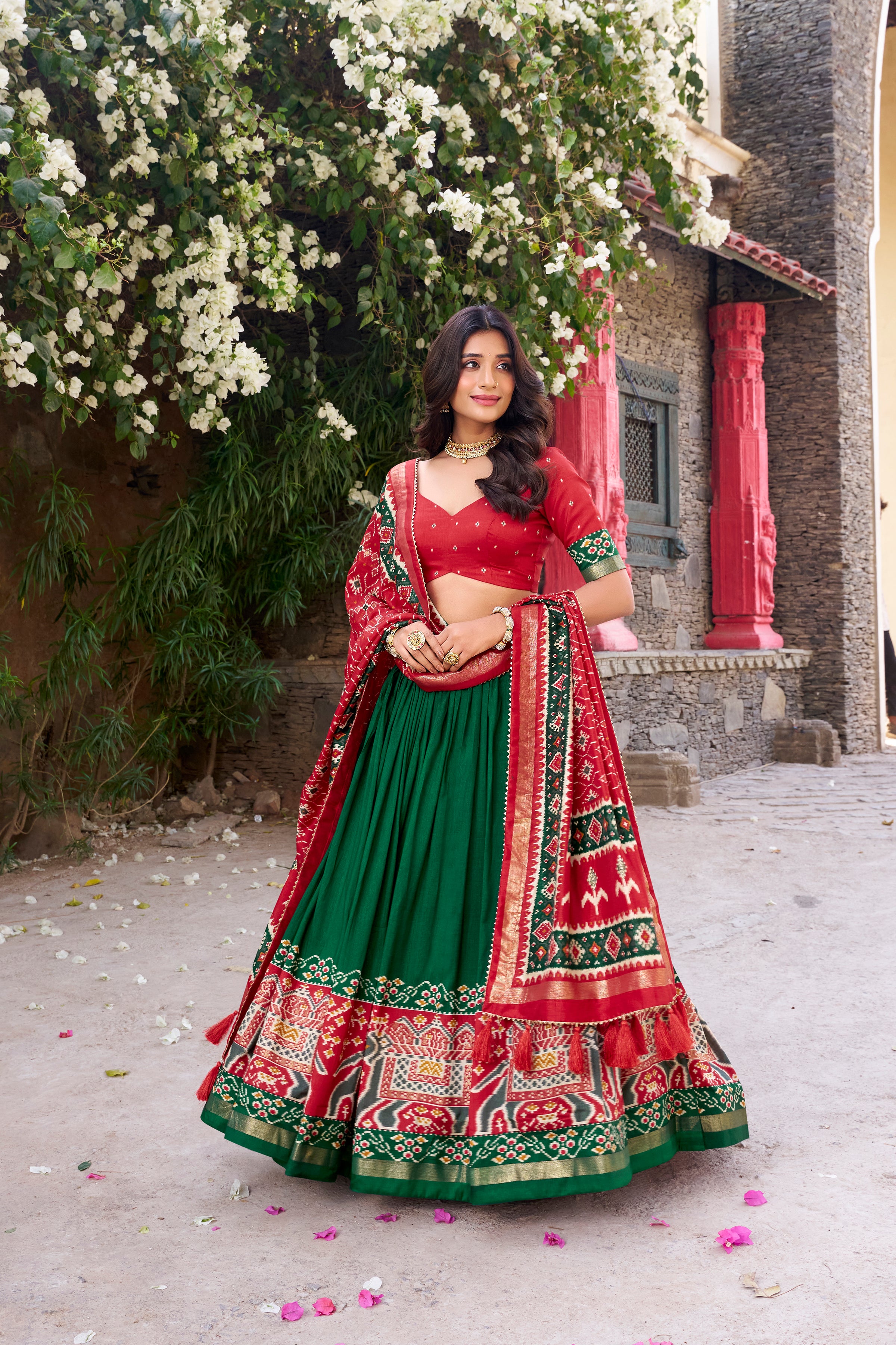 πͺ· Infuse Your Wardrobe with Southern Grace πͺ· Silk Kalamkari Print Lehenga Choli with Foil Work Border - Navratri